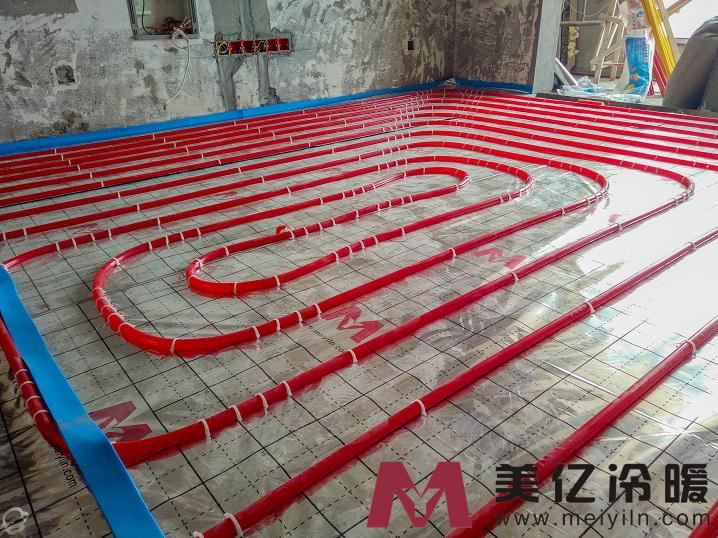 无锡地暖-客厅地暖管道